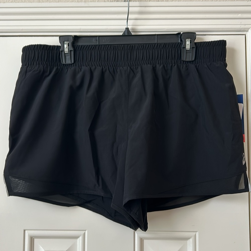 NWT ASICS Women’s Performance Running Shorts Black Size Large XL 3” inseam
